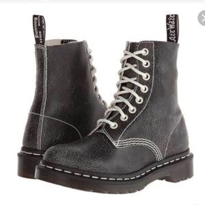 Dr Martens Pascal Crakle Black boots ❤